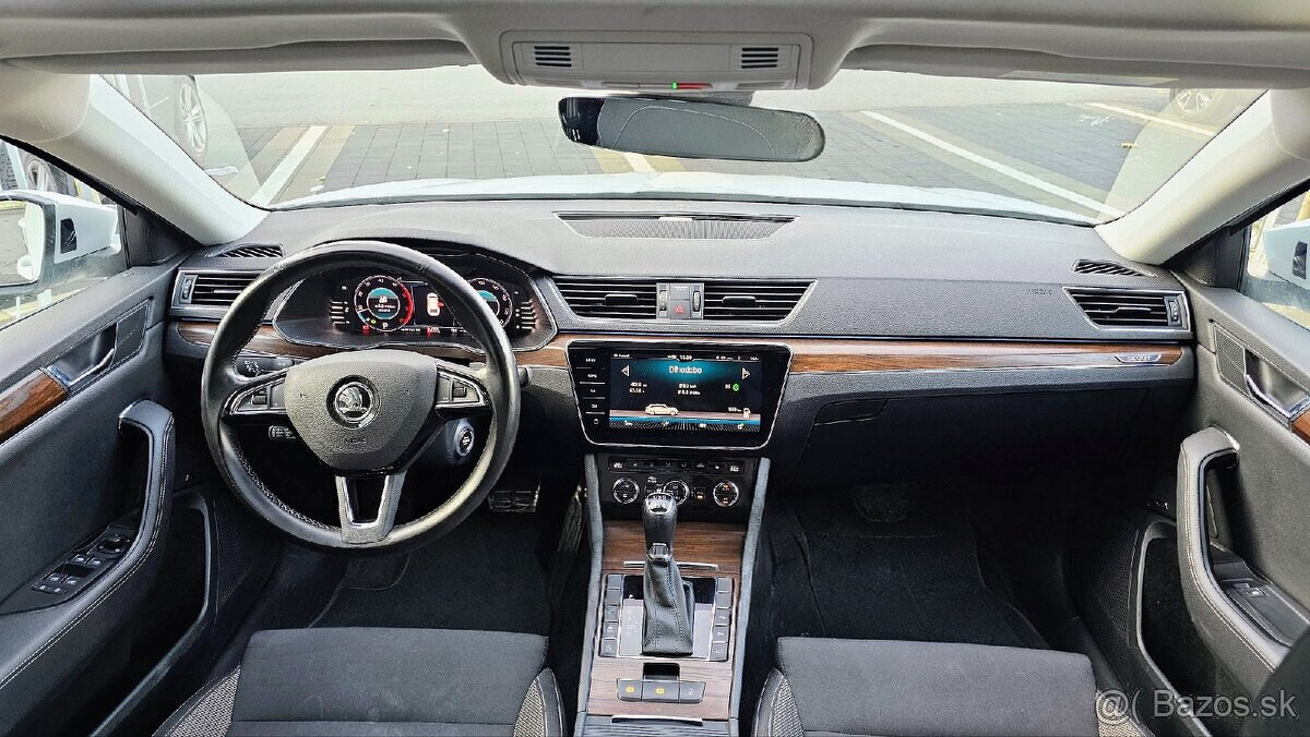 Škoda Superb Combi Scout 2.0 TDI 140kW 4x4 DSG 2020 190000km - 10