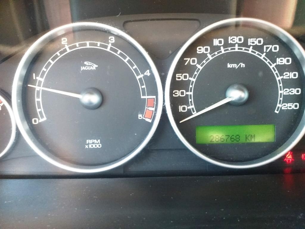 Znížená cena Predám Jaguar X-Type 2.2 Tdi 2005 - 10