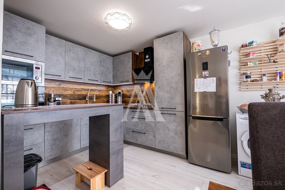 3 IZBOVÝ BYT, ŽIŽKOVA, KOŠICE JUH - 10