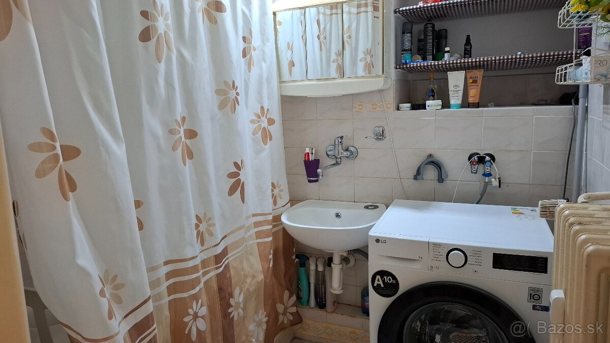 Predám 3-izbový byt - 10