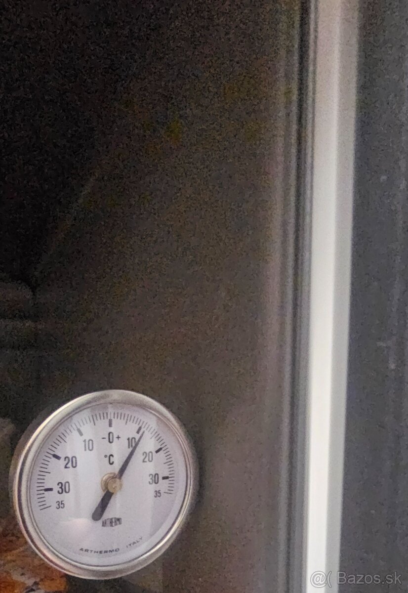 Chladiaca vitrína BEKO ( WHIRLPOOL ) - 10