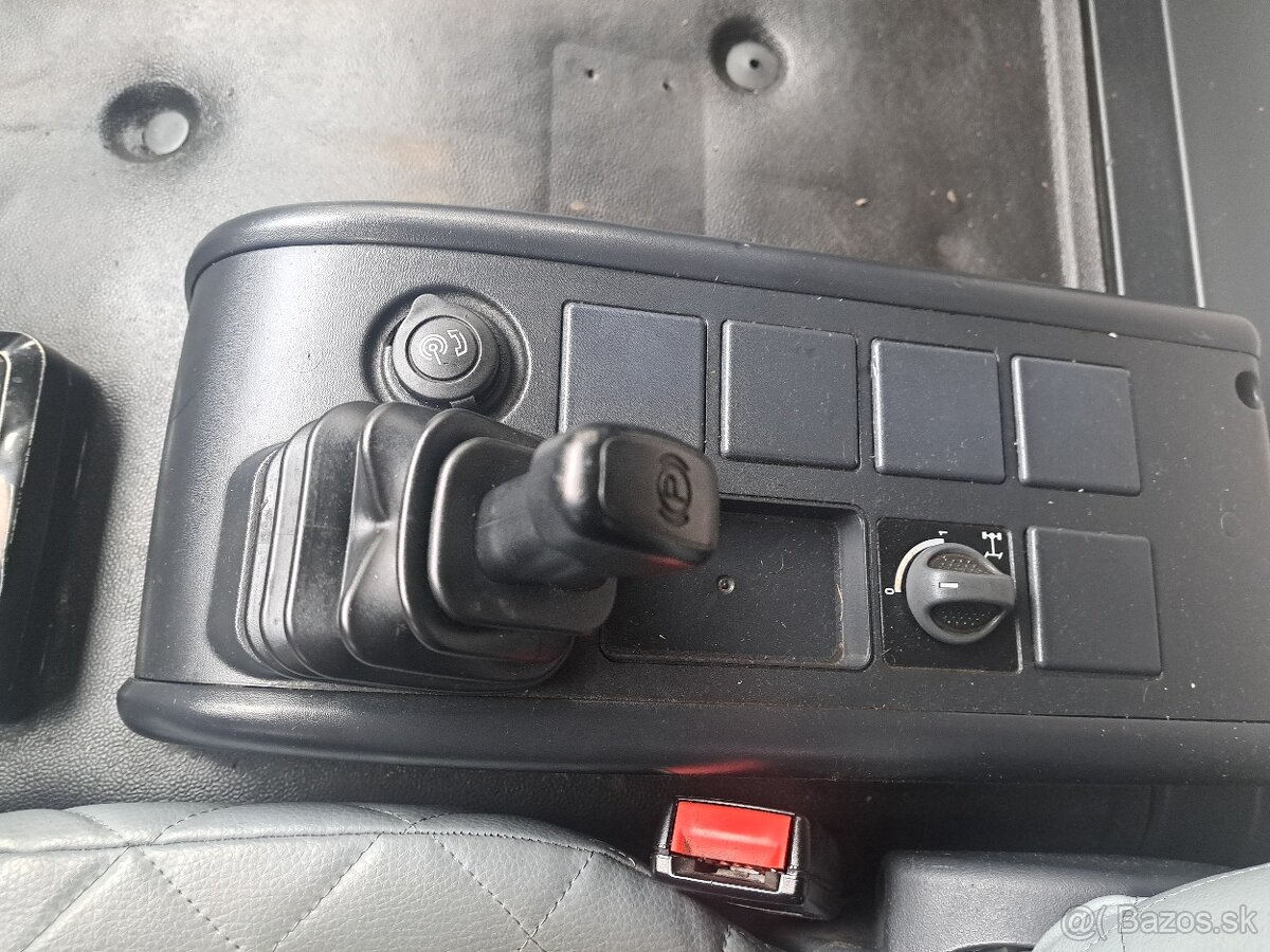 Kabina Iveco Eurocargo 7.5E21 E6 r.v. 12/2015 - 10