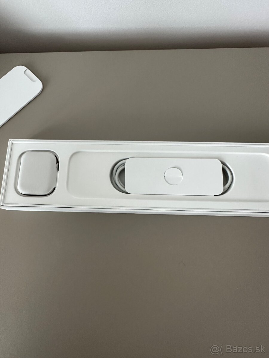 Apple watch Series 8 45mm - 10