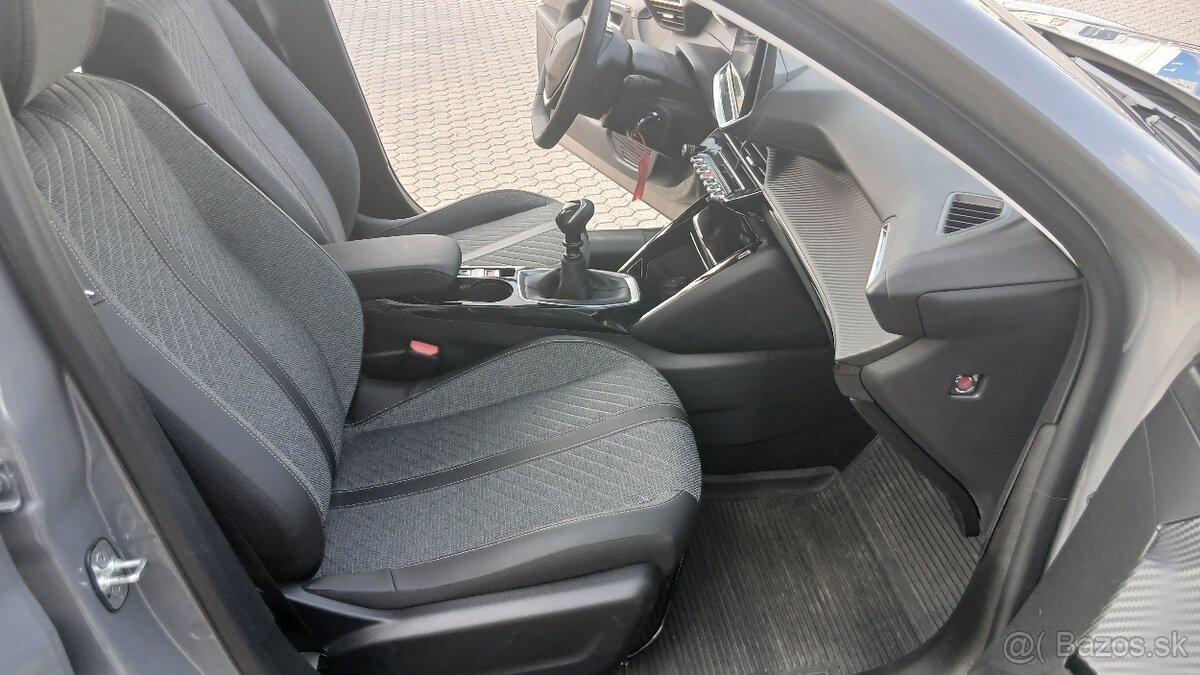 Peugeot 208 1.2 PureTech 100 Allure - 10