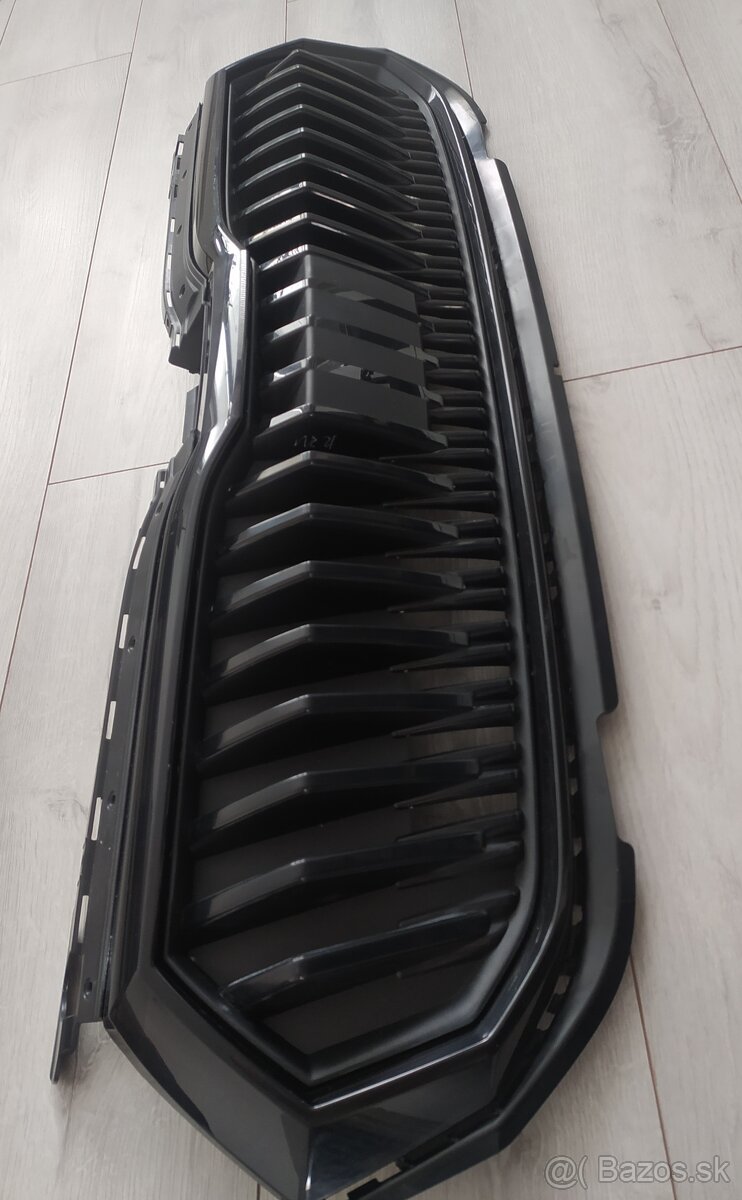 Škoda Fabia 4 IV maska chladiča Fabia 4 minute Carlo 6VA - 10