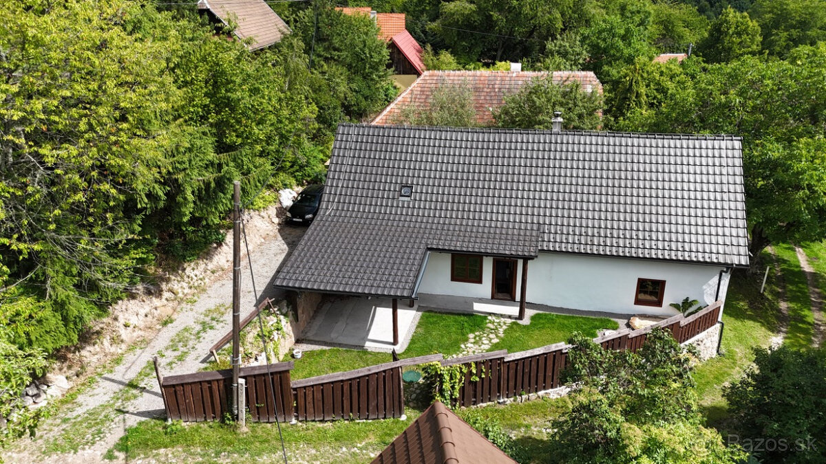 CHALUPA S MOŽNOSŤOU CELOROČNÉHO BÝVANIA V HRABIČOVE - 10