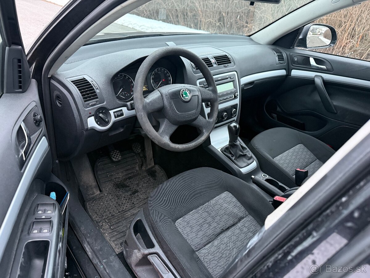 Škoda Octavia - 10