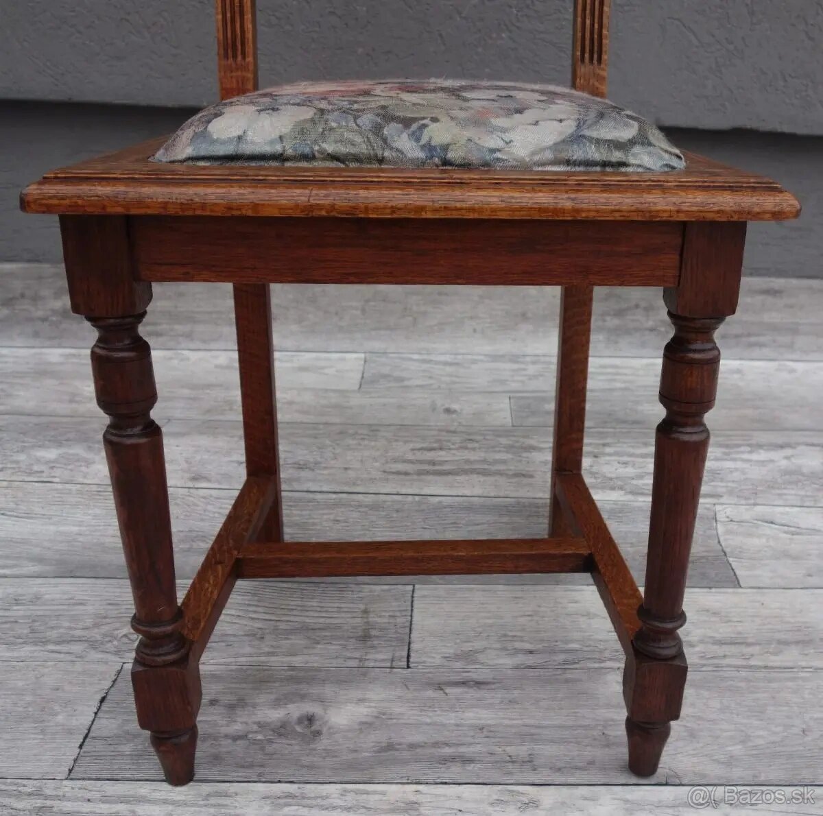 Set historických stoličiek – ( 4 ks ). - 10