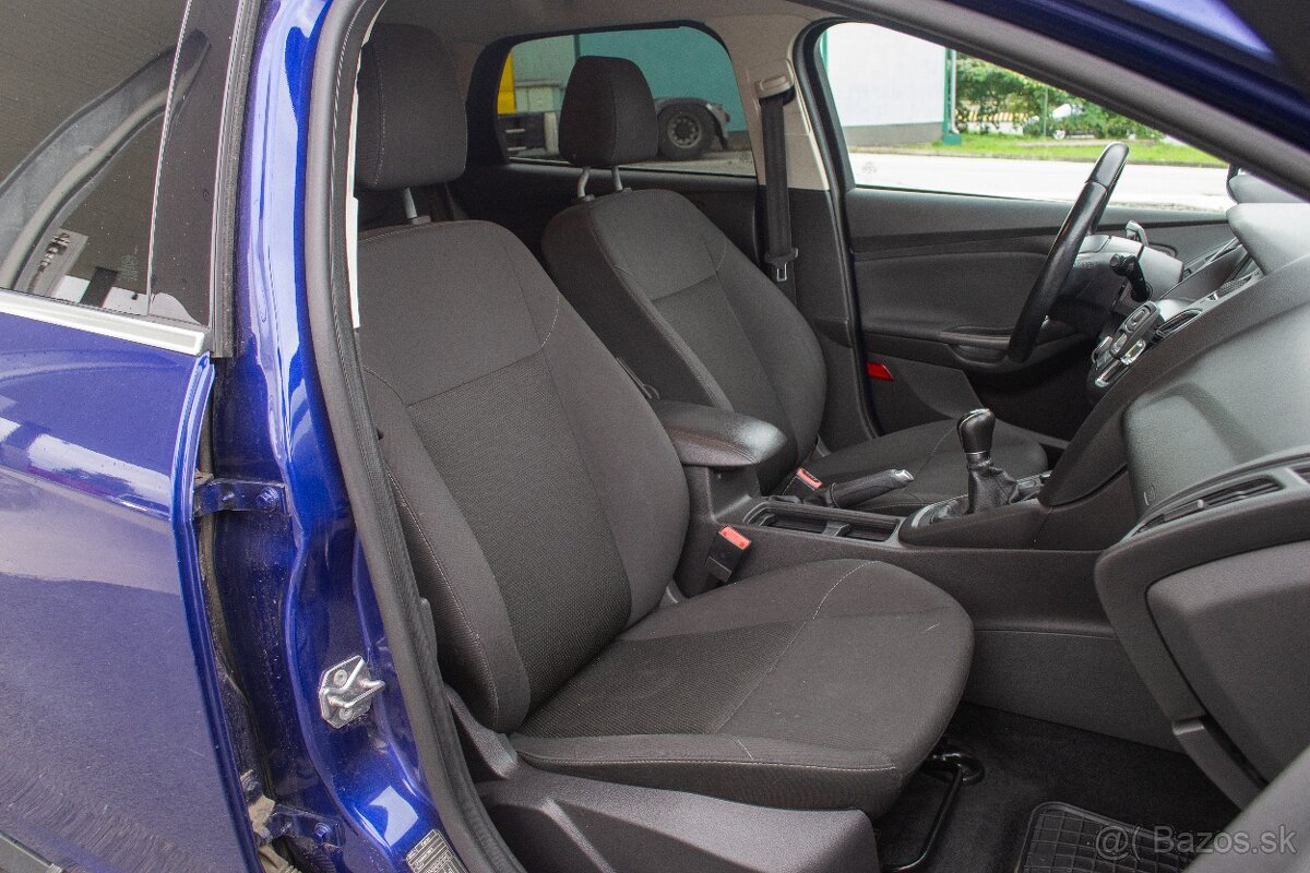 Ford Focus Kombi 1.0 EcoBoost - 10