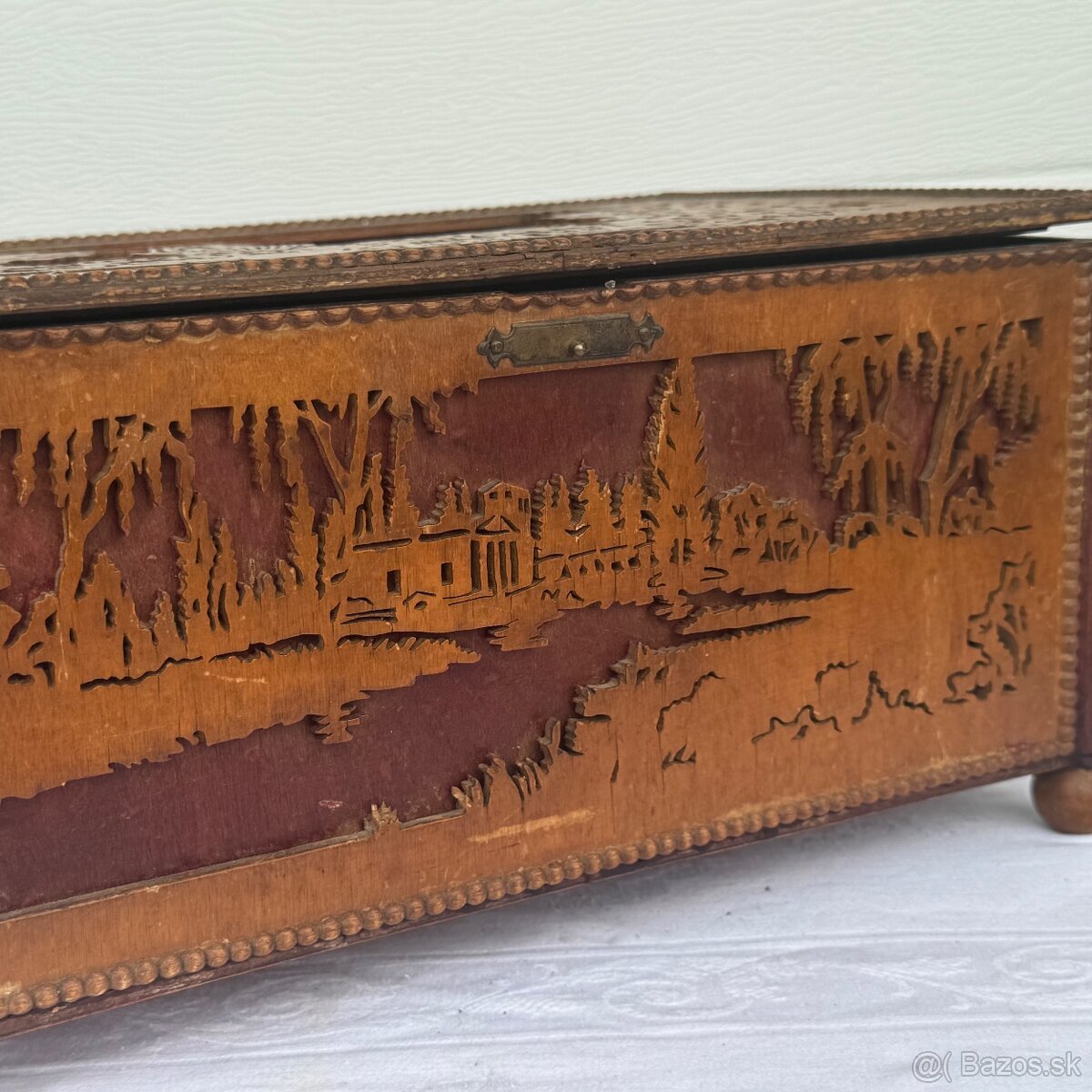 Starožitná velká dřevěná truhla na šití - 10
