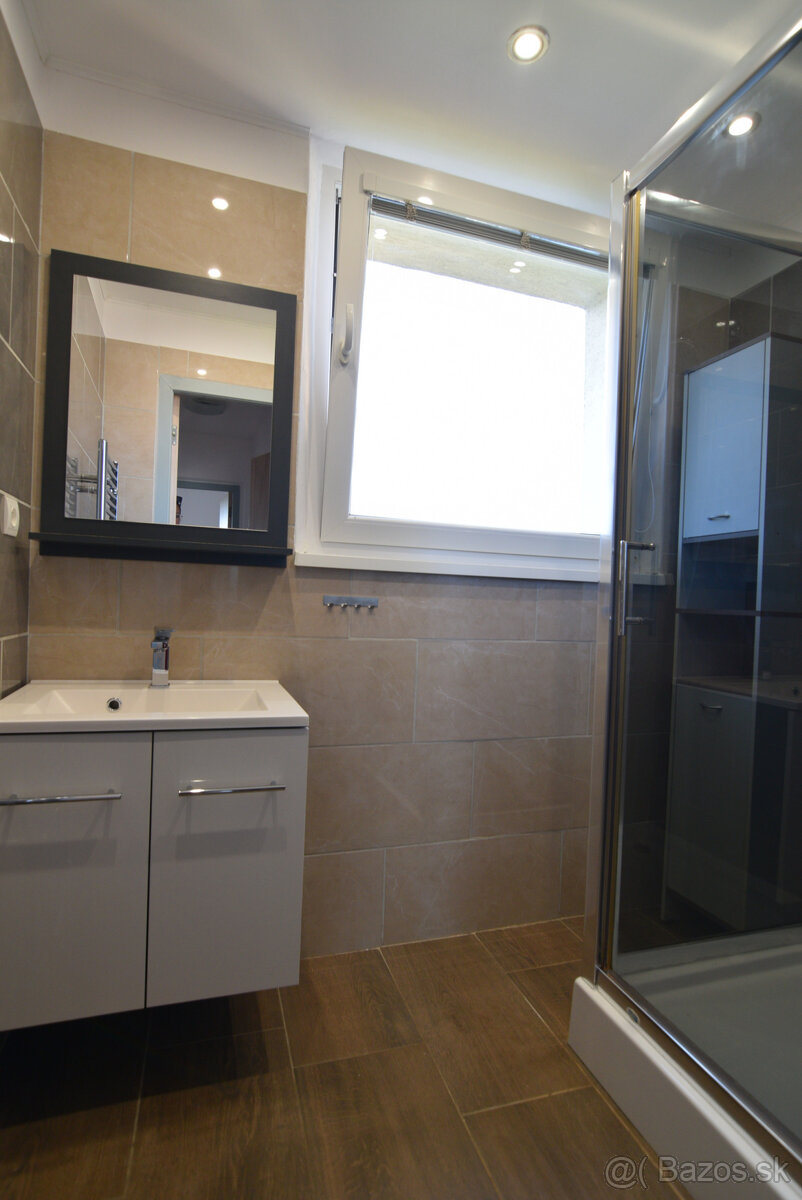 REZERVOVANÉ- na predaj 3 izbový byt v Martine -Košúty 1 - 10