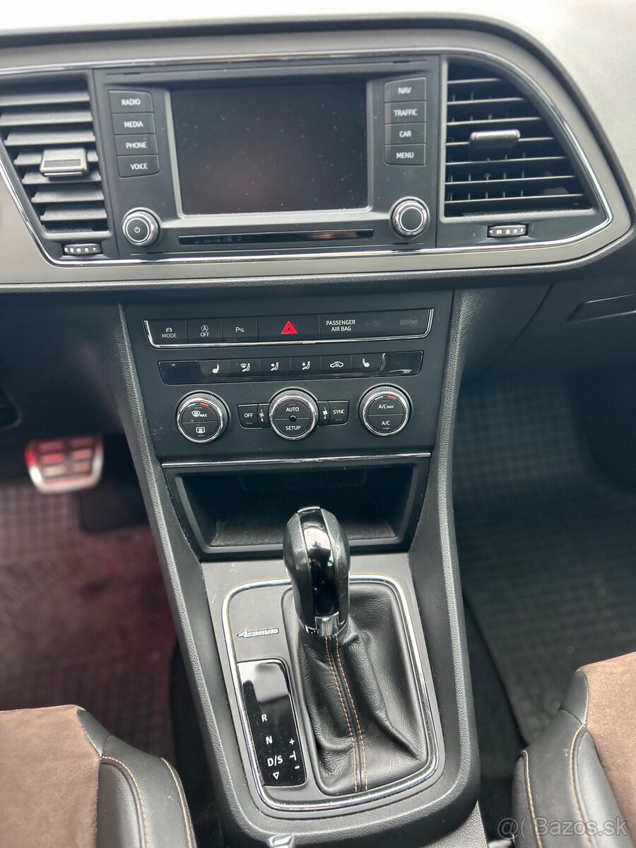 Seat Leon X-Perience 2.0 TDI DSG 4x4 - 10