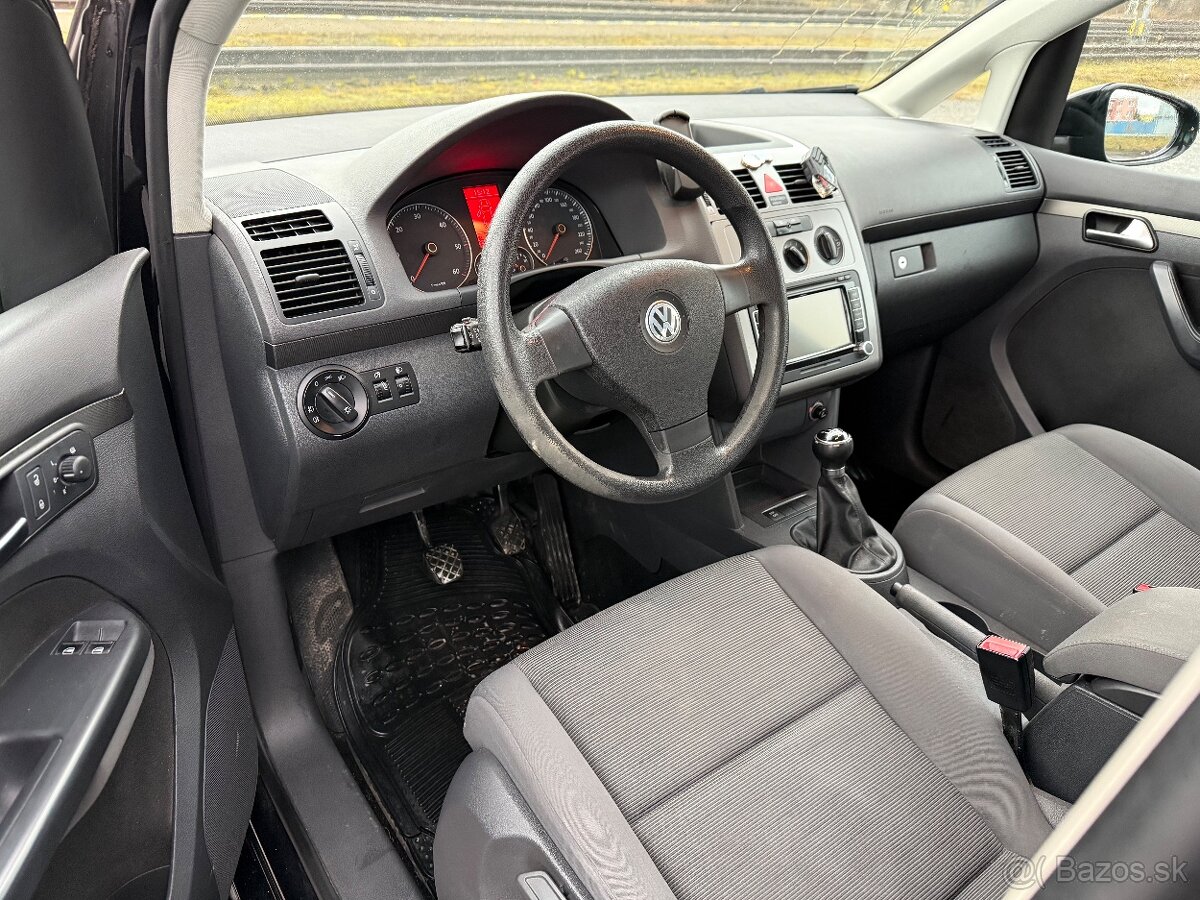 Volkswagen Touran 1.9 TDI - 10