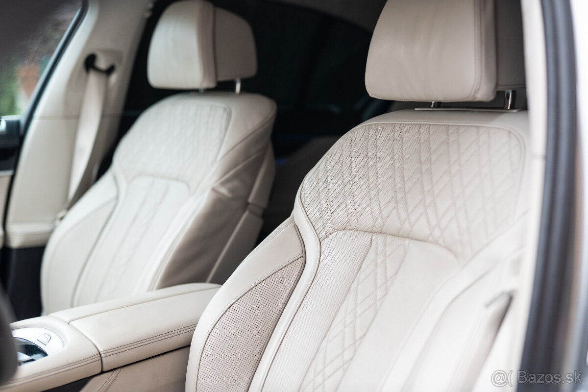 BMW 750d xDrive M-Sport - 10