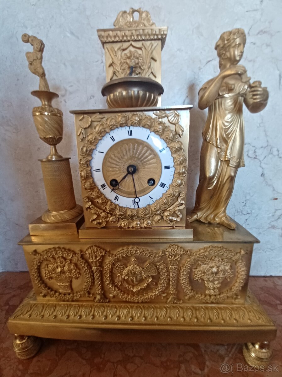 Empírové pozlátené francúzske hodiny 1830 - 10