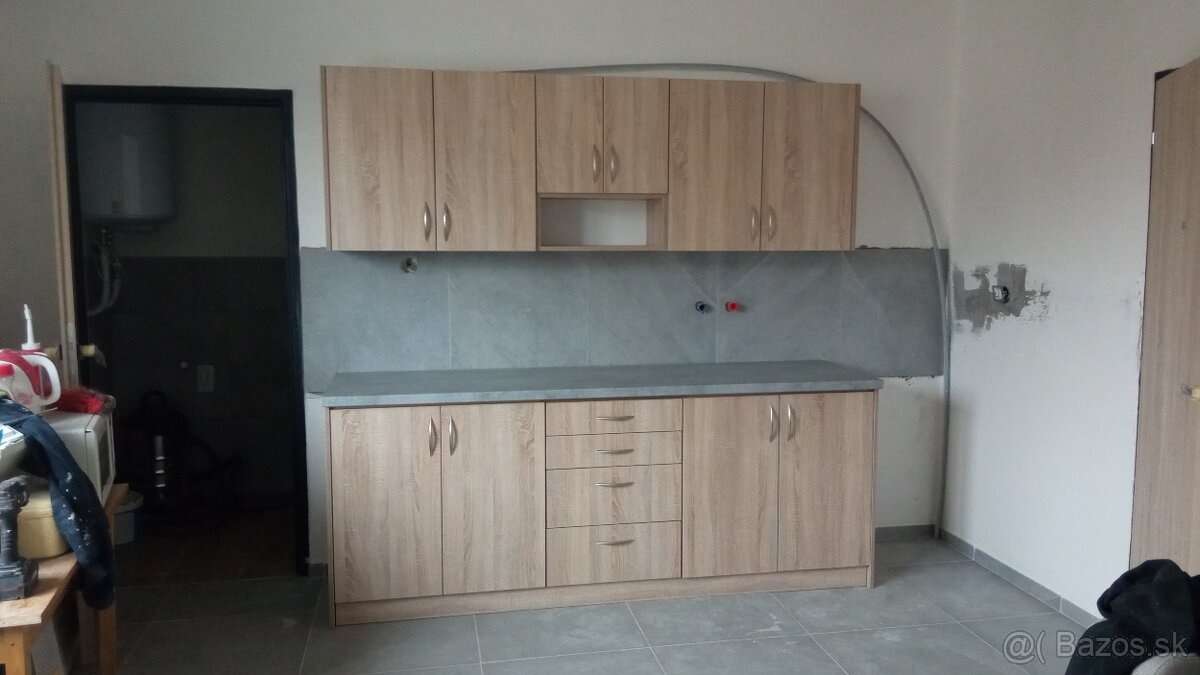 Vstavaná kuchyňa, skrine - 10