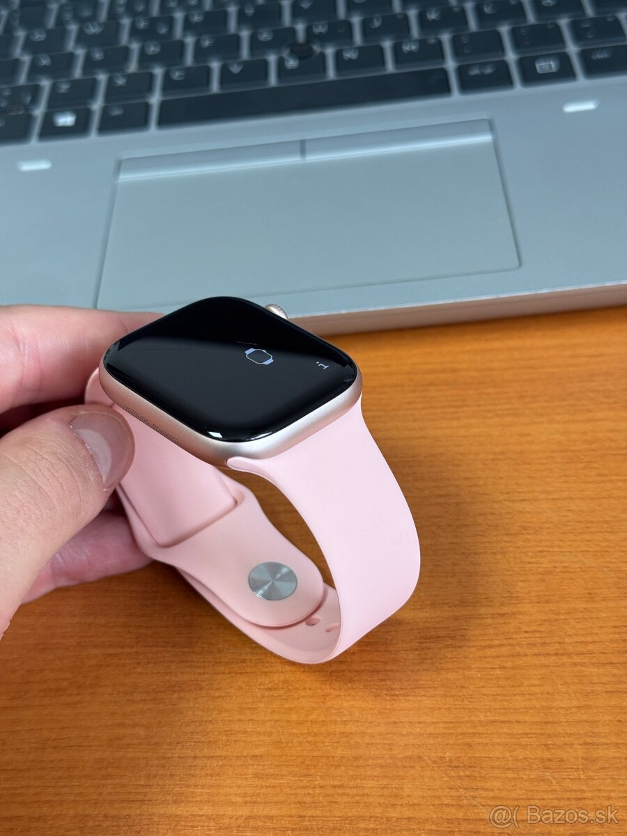 Apple Watch 11 46mm Rose Gold - rok záruka, malý skrabanec - 10