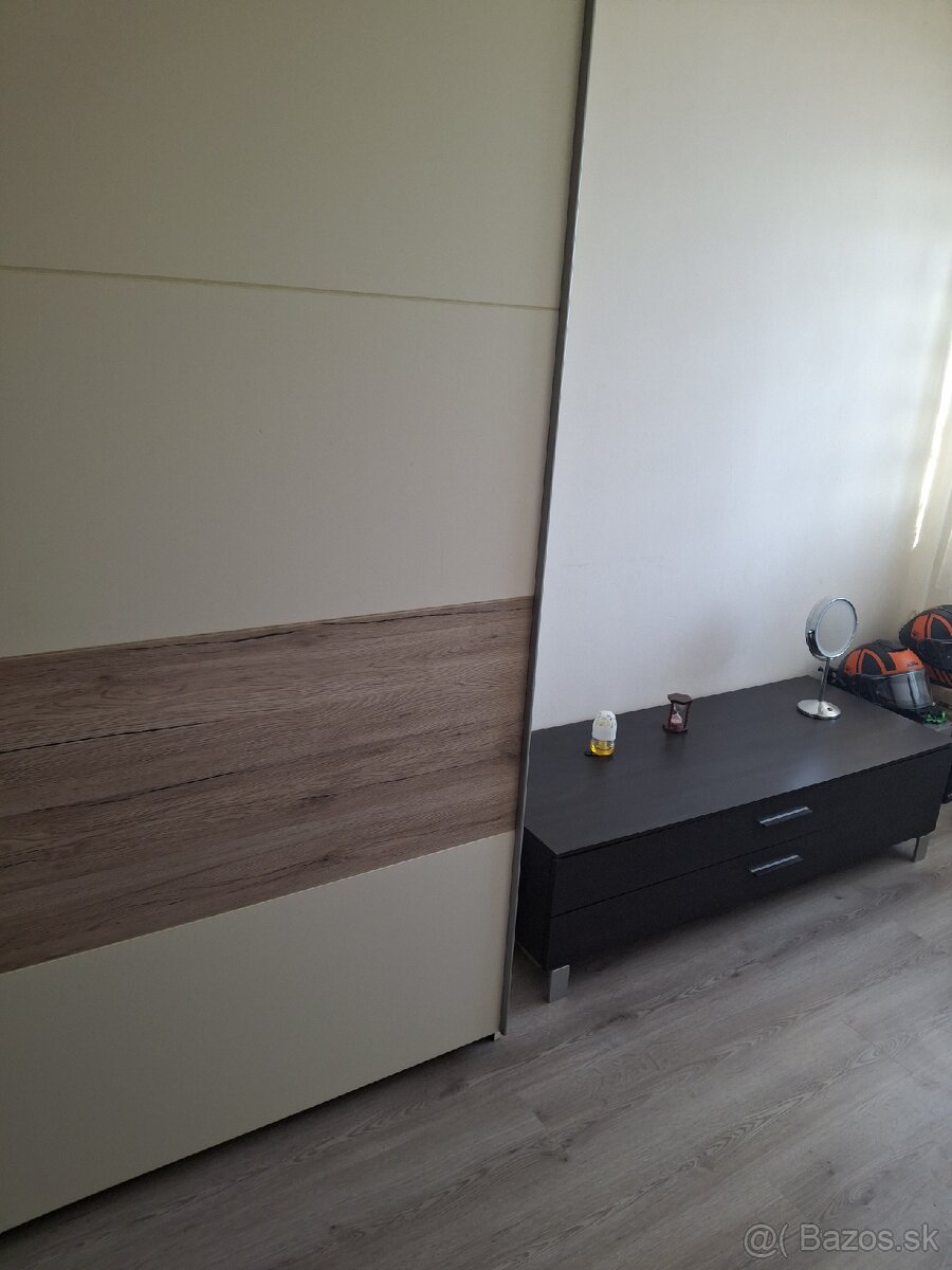 Predám:3-izbový byt Košice-Terasa Západ(Gudernová) - 10