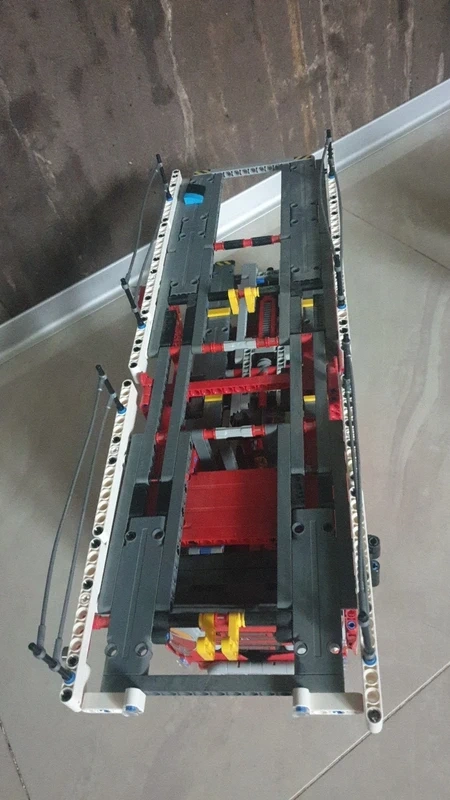 Technic lego 42098 + lego 42093 - stíhame do Vianoc - 10