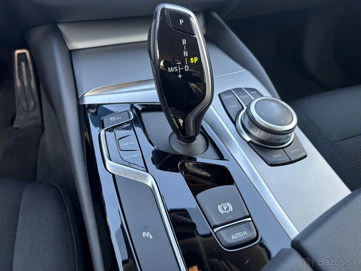 BMW 520D G31 Touring,mod.2020, 140KW, Automat,Navi, Full LED - 10