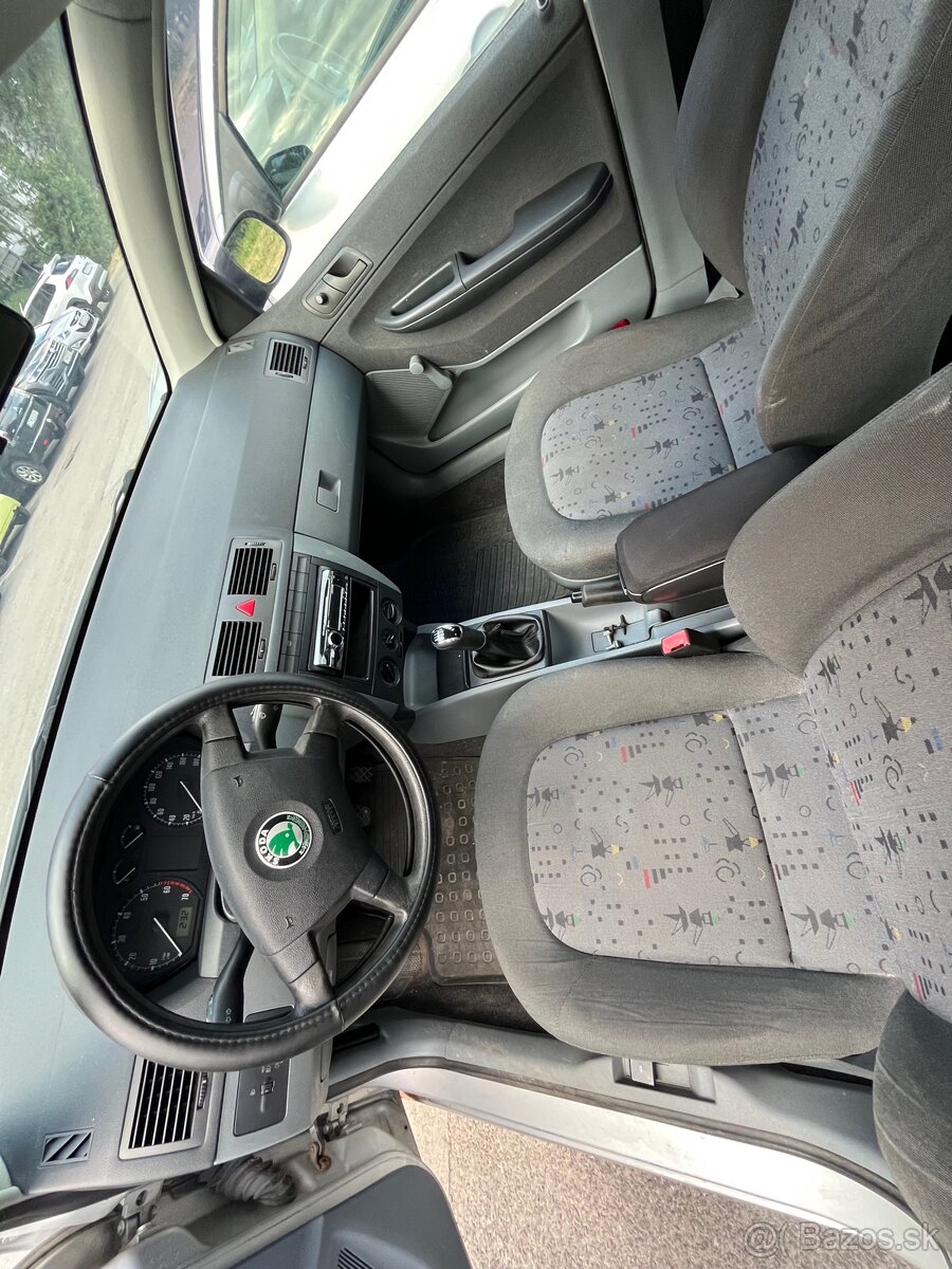 Škoda Fabia - 10