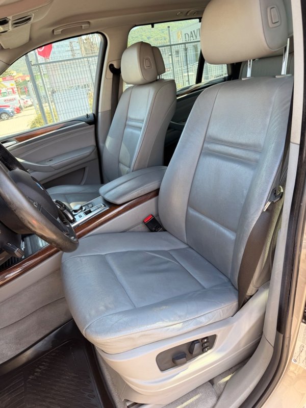 BMW X5 xDrive30d - 10