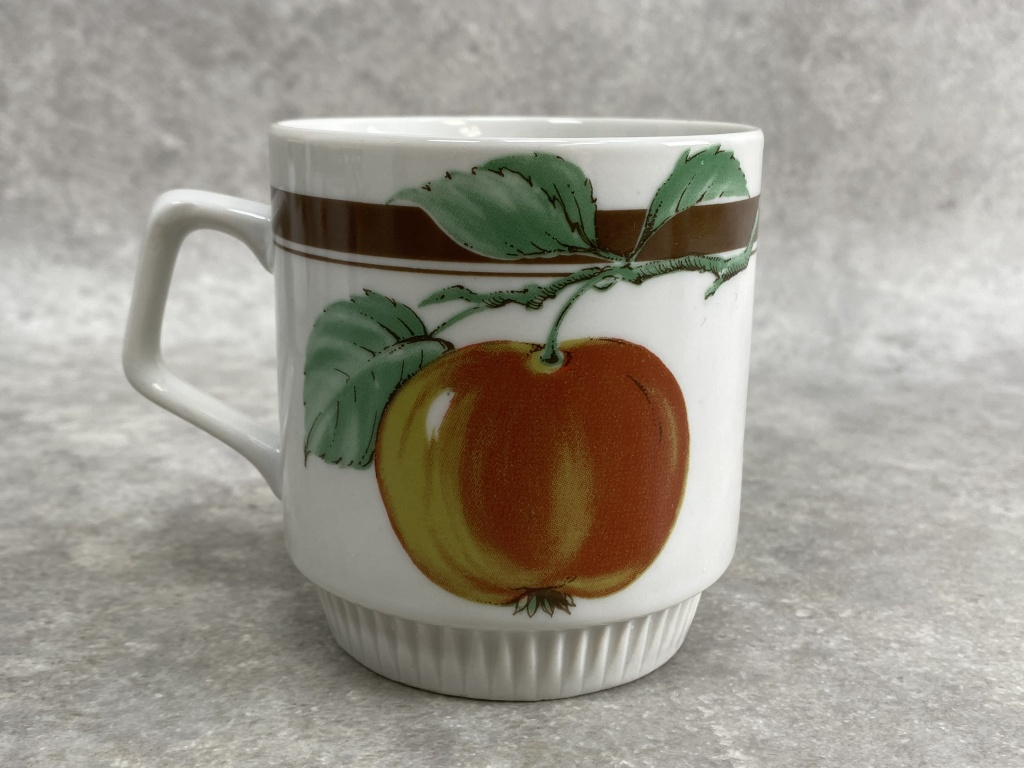 vintage ľudové šálky ovocie - 10