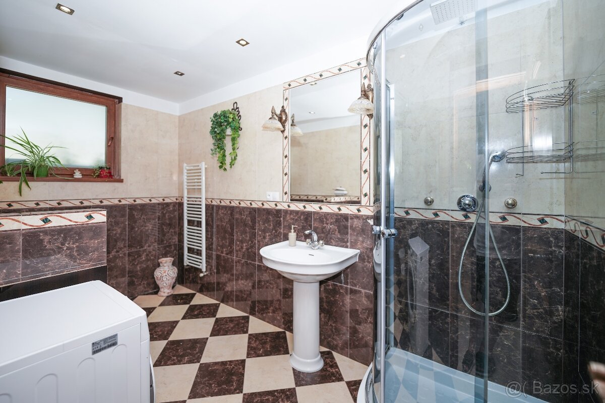 Rodinný dom v obci Rovinka na predaj - 10