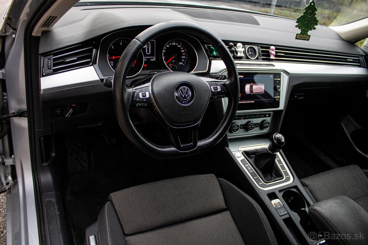 Volkswagen Passat Variant 2.0 TDI BMT Comfortline - 10