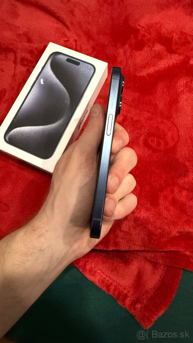 Apple iPhone 15 Pro 128 GB - 10