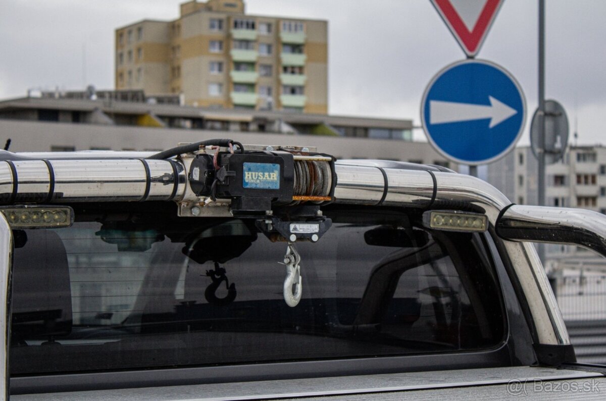 Toyota Hilux 2.4 D-4D Active A/T | 4x4 | - 10