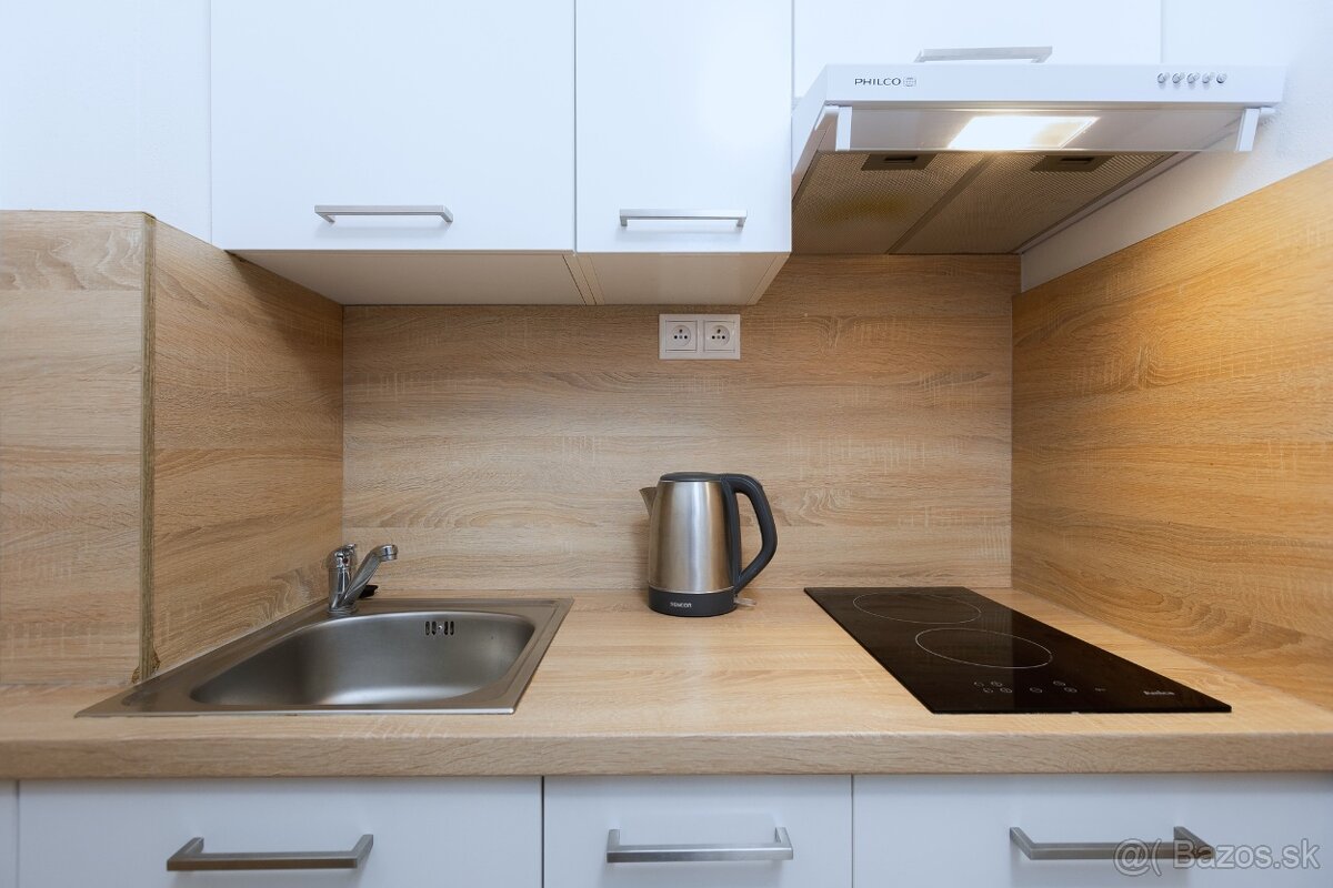 Štýlový apartmán s balkónom v Bešeňovej - 10