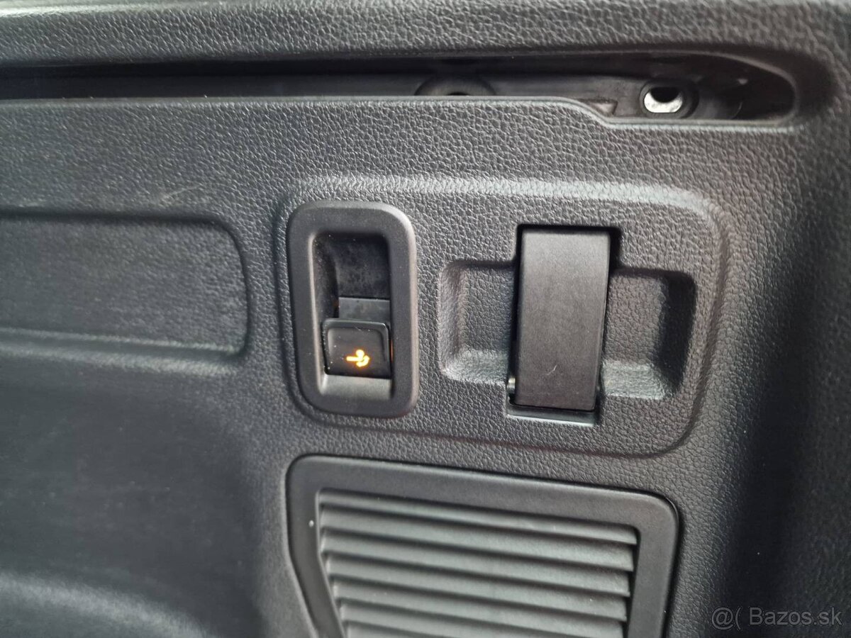 Volkswagen Touran 1.6 TDI SCR 115k Edition Comfortline DSG - 10