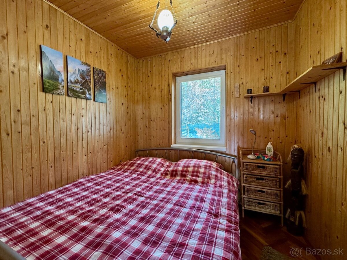 MAĎARSKO - JAZERO RAKACA - POSCHODOVÁ 4 IZBOVÁ CHATA, KUCHYŇ - 10