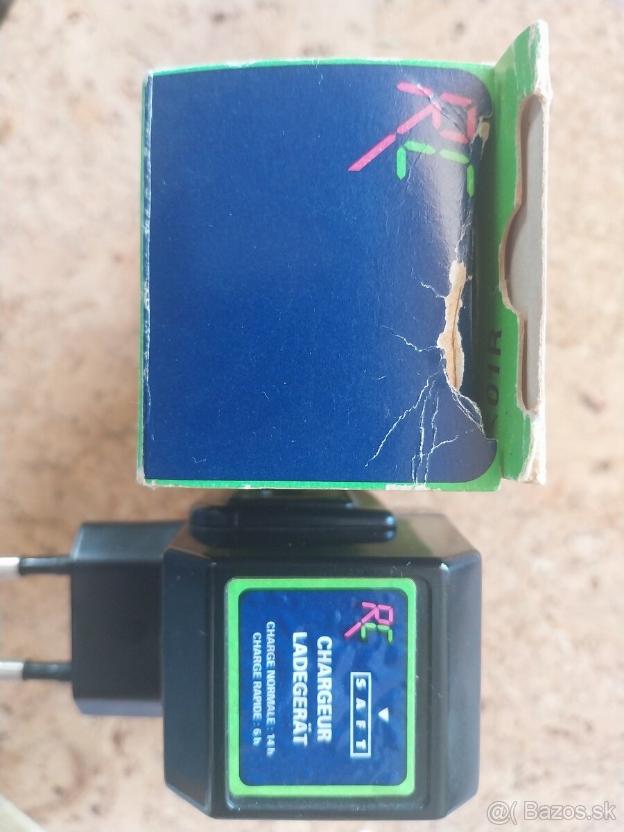 Nabijacka AA baterii - 10