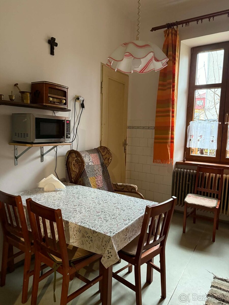 Rodinný dom - centrum mesta Rožňava - 10