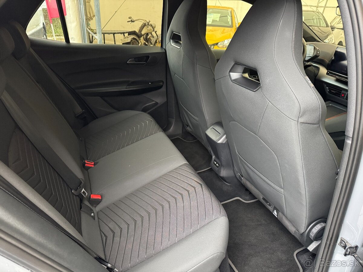 Cupra Born 204 PS - 10