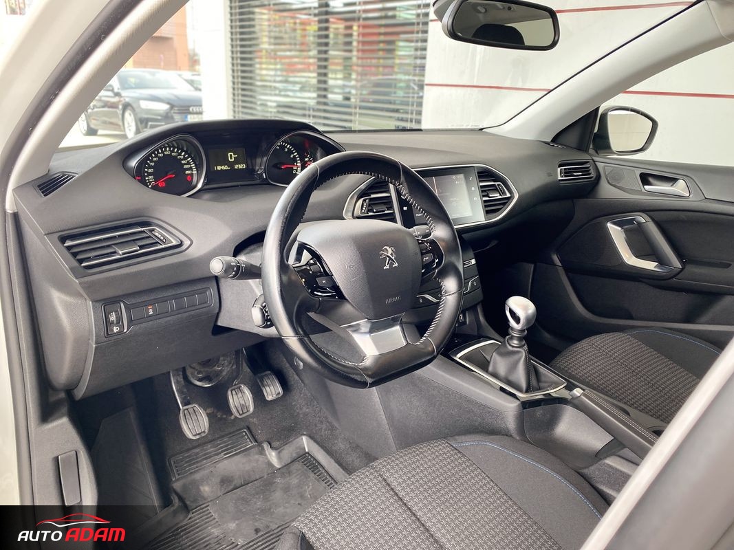 Peugeot 308 SW 1.2 PureTech 96kW Style - 10