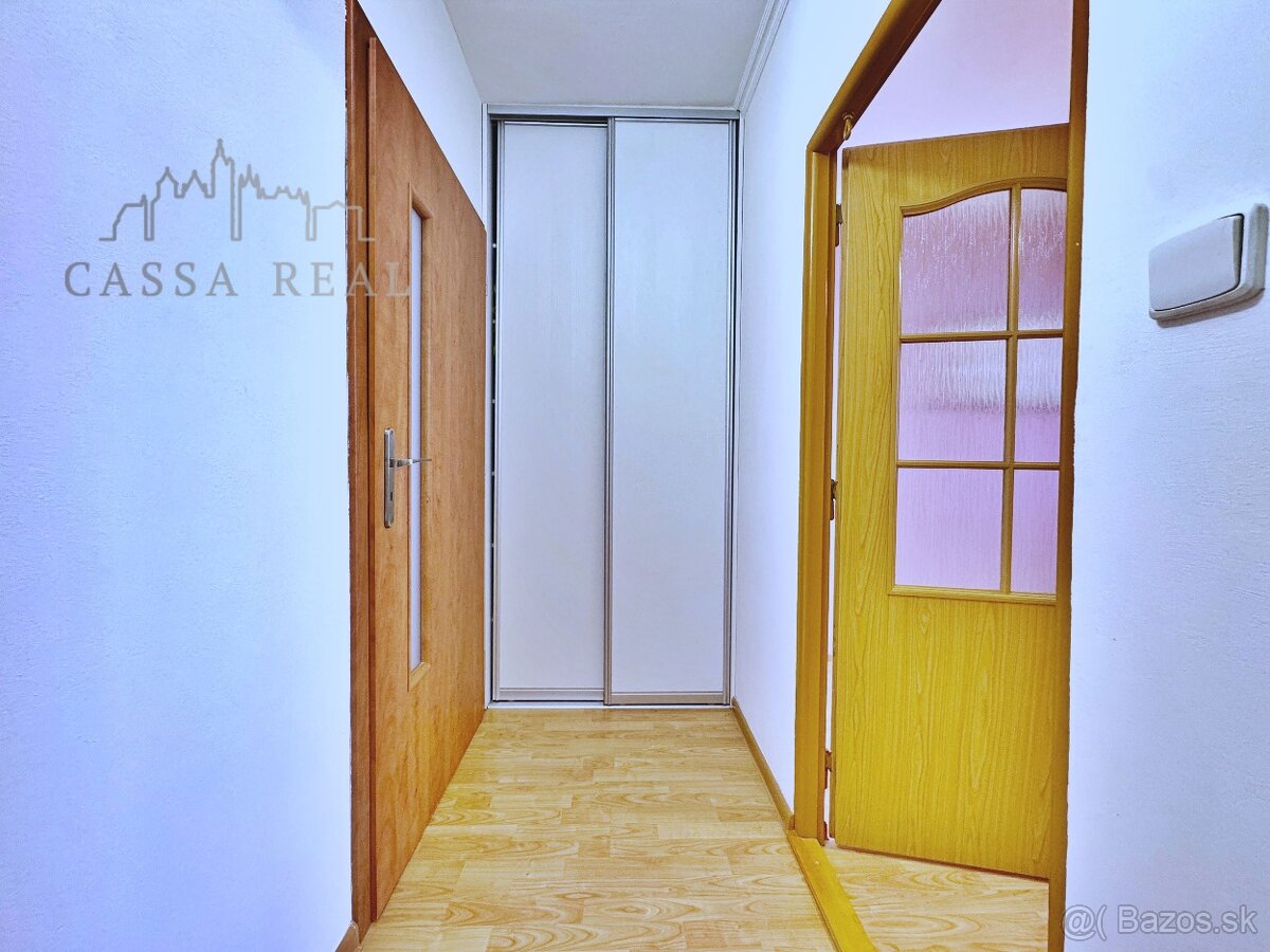 3-izbový byt na Užhorodskej ulici, 68m2, zariadený - 10