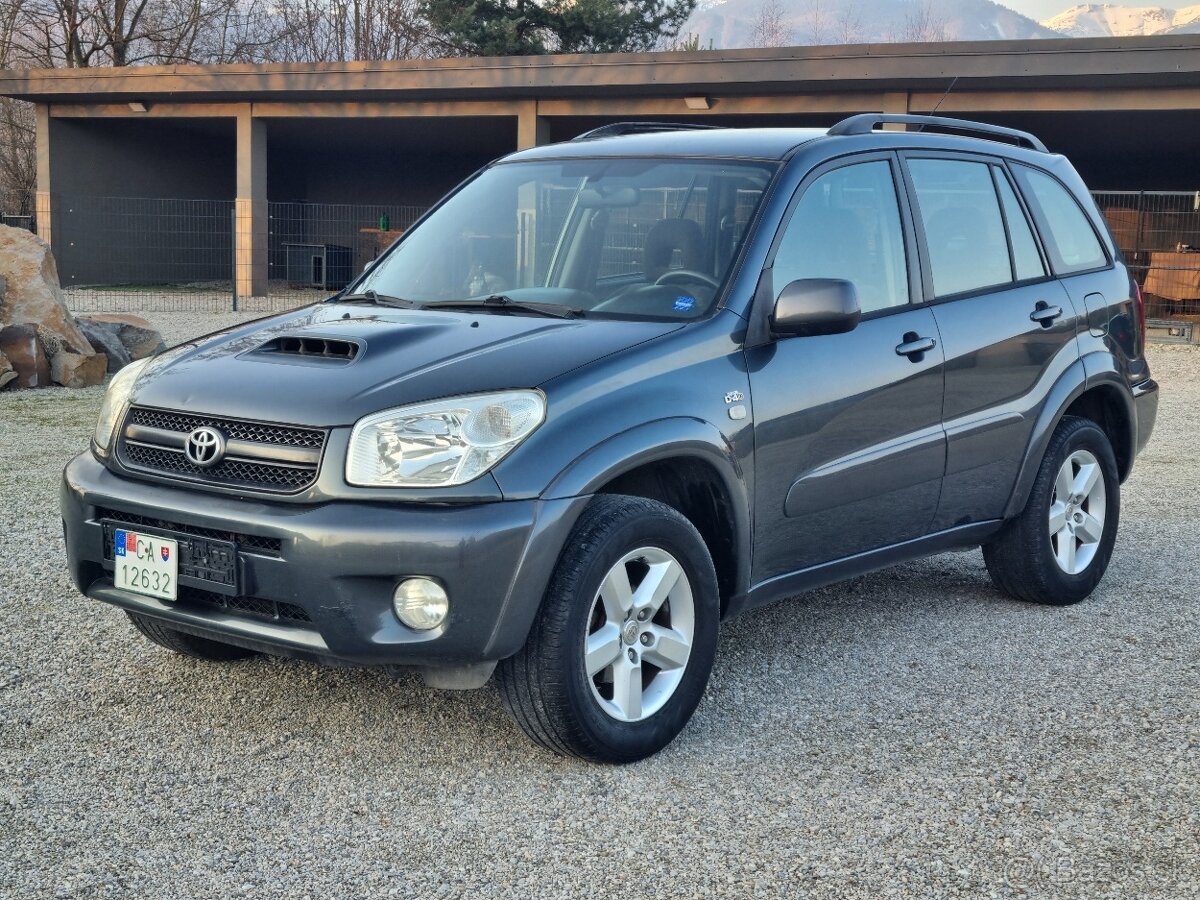 TOYOTA RAV4 2,0D4D 4x4 - 10