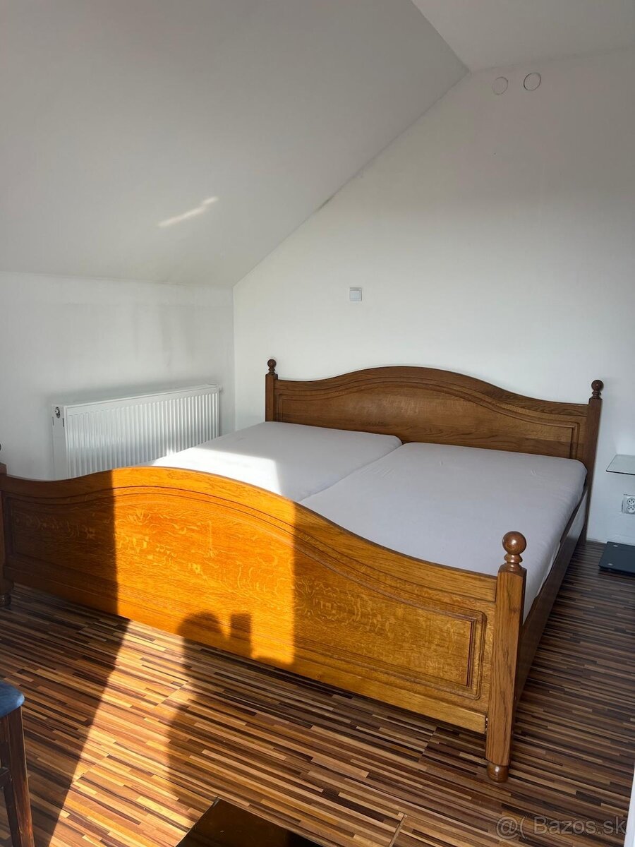 Prenájom 3 izbového bytu v RD s vlastnou vstupnou bránou - 10