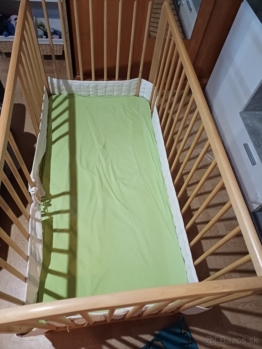 DETSKÁ DREVENÁ POSTIEĽKA - 10