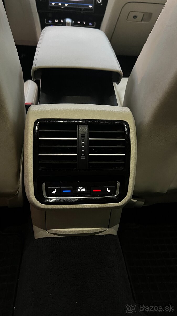 Volkswagen Passat 2.0 BiTdi 4Motion 176kw240k Highline - 10