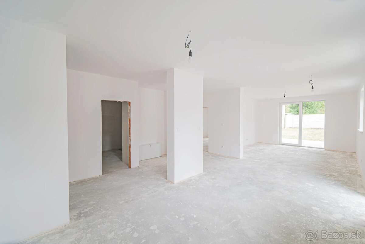 SPEKTRUM REALITY Vám ponúka na PREDAJ Novostavbu- 4-izbový r - 10