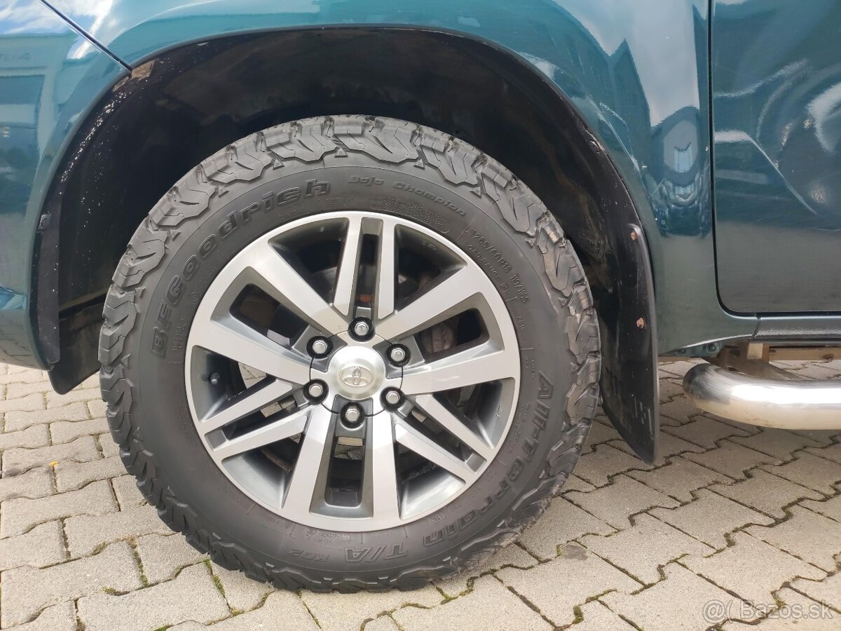 Toyota Hilux 4x4 DC AT Executive 2018 2,4D - 110kw - 10