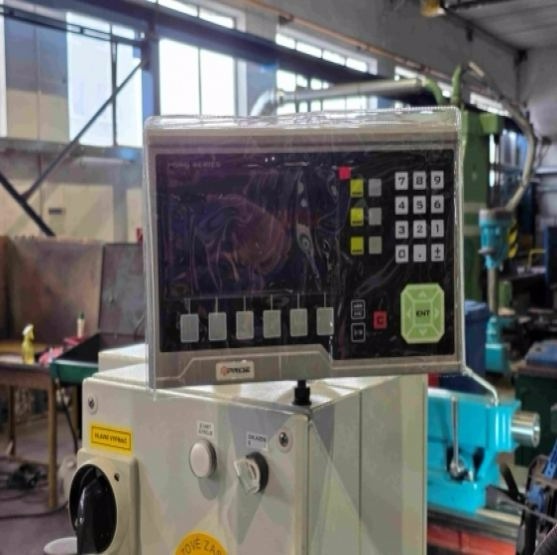 Soustruh SV 18 RA/1000 po generální opravě s rokem výroby 20 - 10