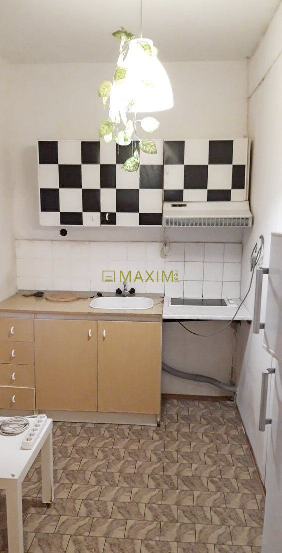 TOP - V pôvodnom stave 1 izbový byt na ulici Mozartova v Bra - 10