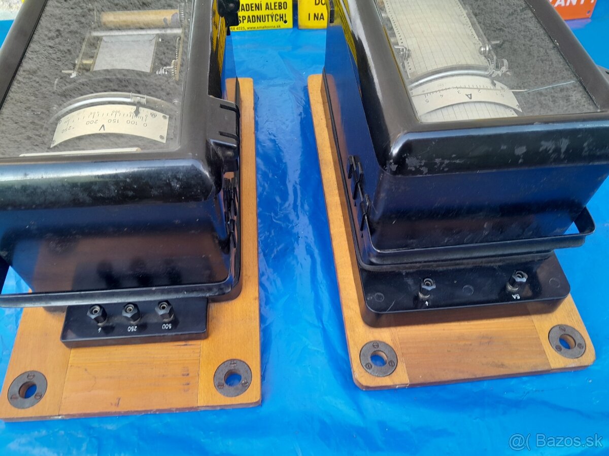 Voltmeter,ampérmeter,smaltované tabuľky. - 10