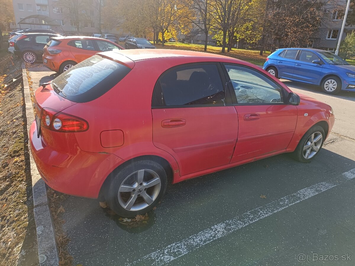Chevrolet Lacetti - 10