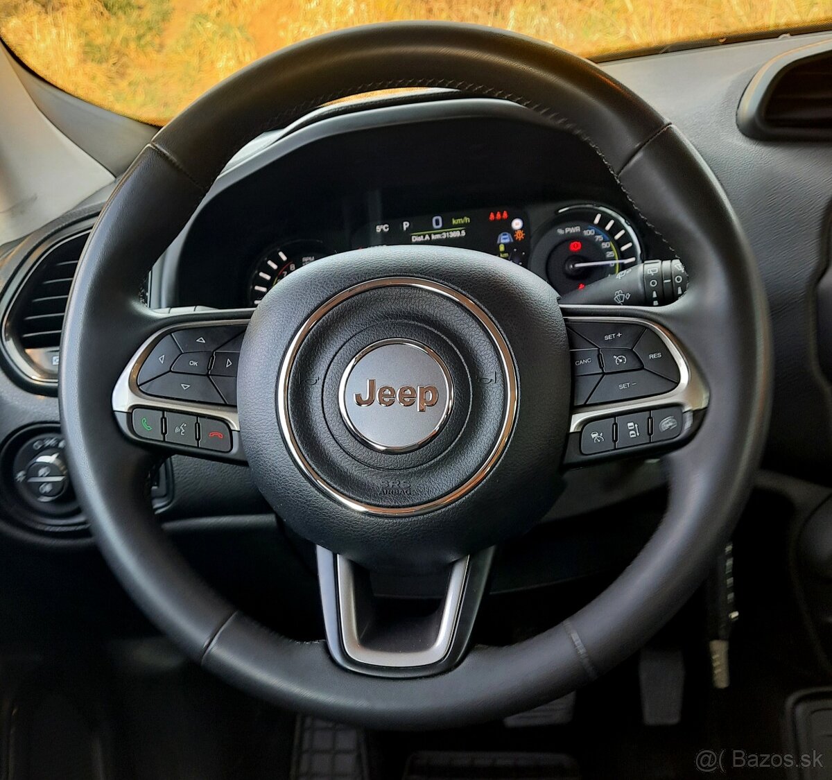 Predám Jeep Renegade 1.3 Turbo PHEV Limited - 10